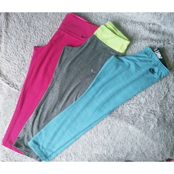 Nike Dri Fit Women’s Sz Small Multicolor Dry Fit Yoga Pants 3 pair - Picture 8 of 8